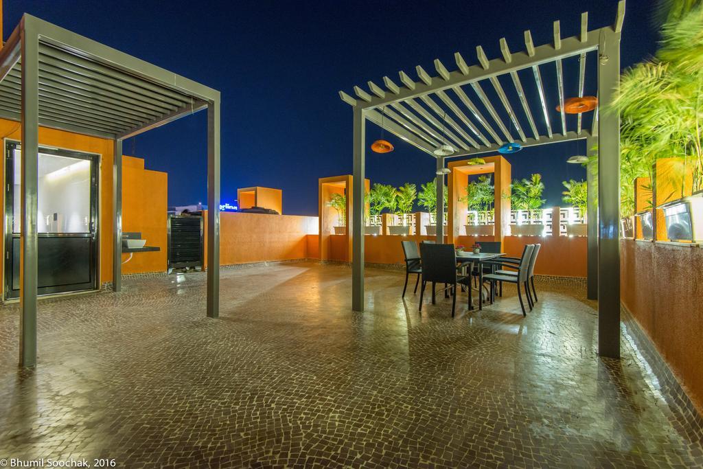 The Elements Hotel Rajkot Exterior photo